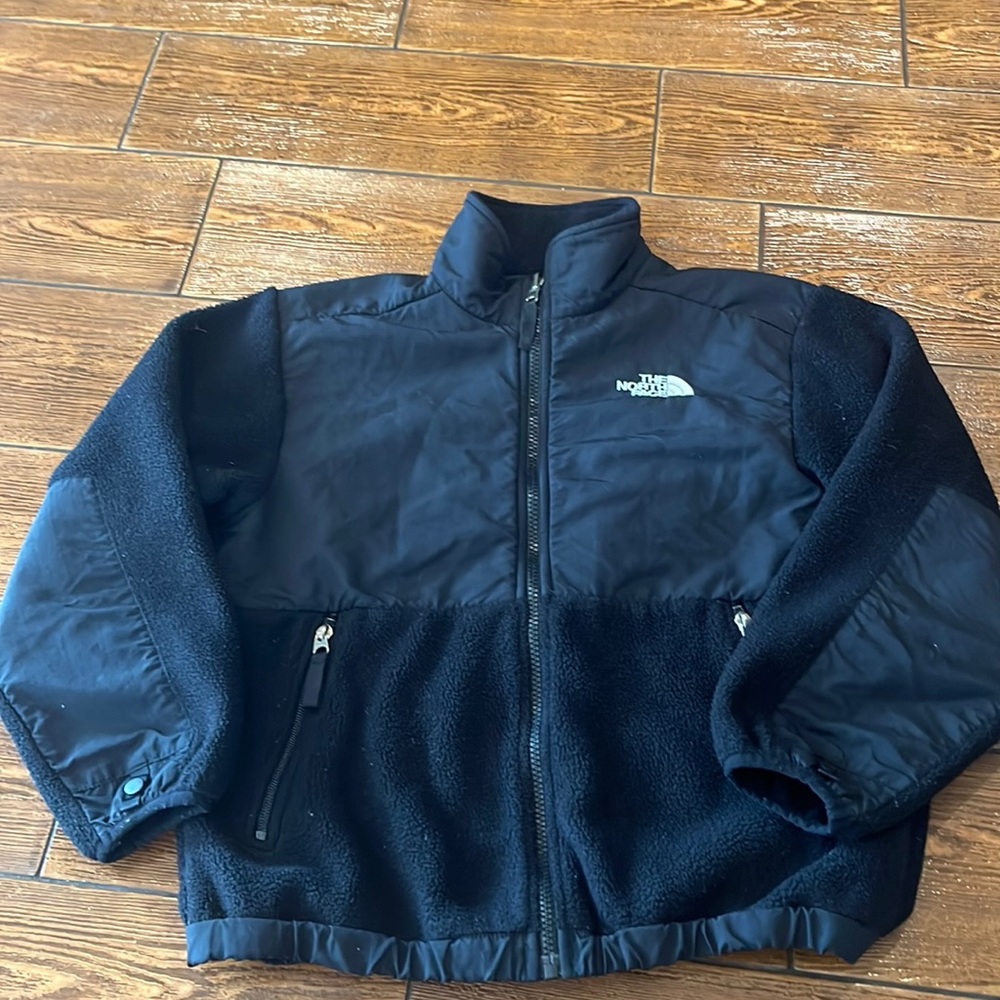 The North Face Boys Black Denali Fleece Jacket Size Medium